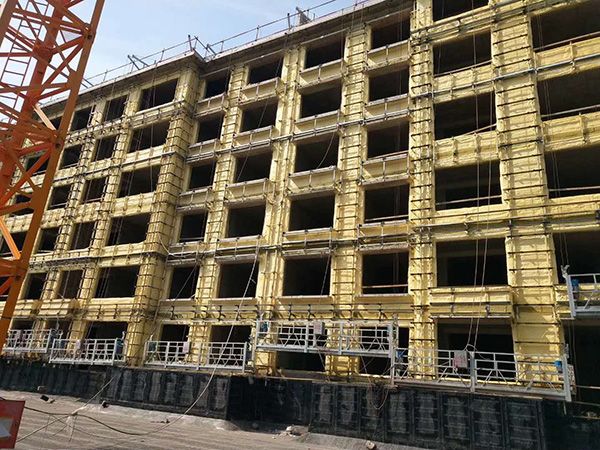 盛杰外墻聚氨酯保溫材料：聚氨酯外墻保溫用聚氨酯噴涂的優(yōu)勢(shì)有哪些！