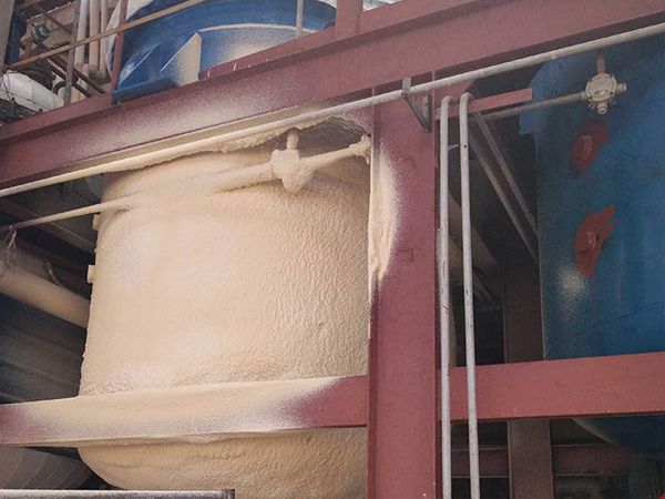 聚氨酯設(shè)備保溫施工